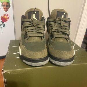 Air Jordan 4 craft olive
